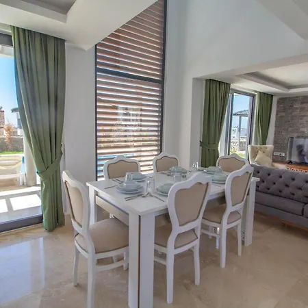Onno Villa, Oezel Havuzlu, Villa *